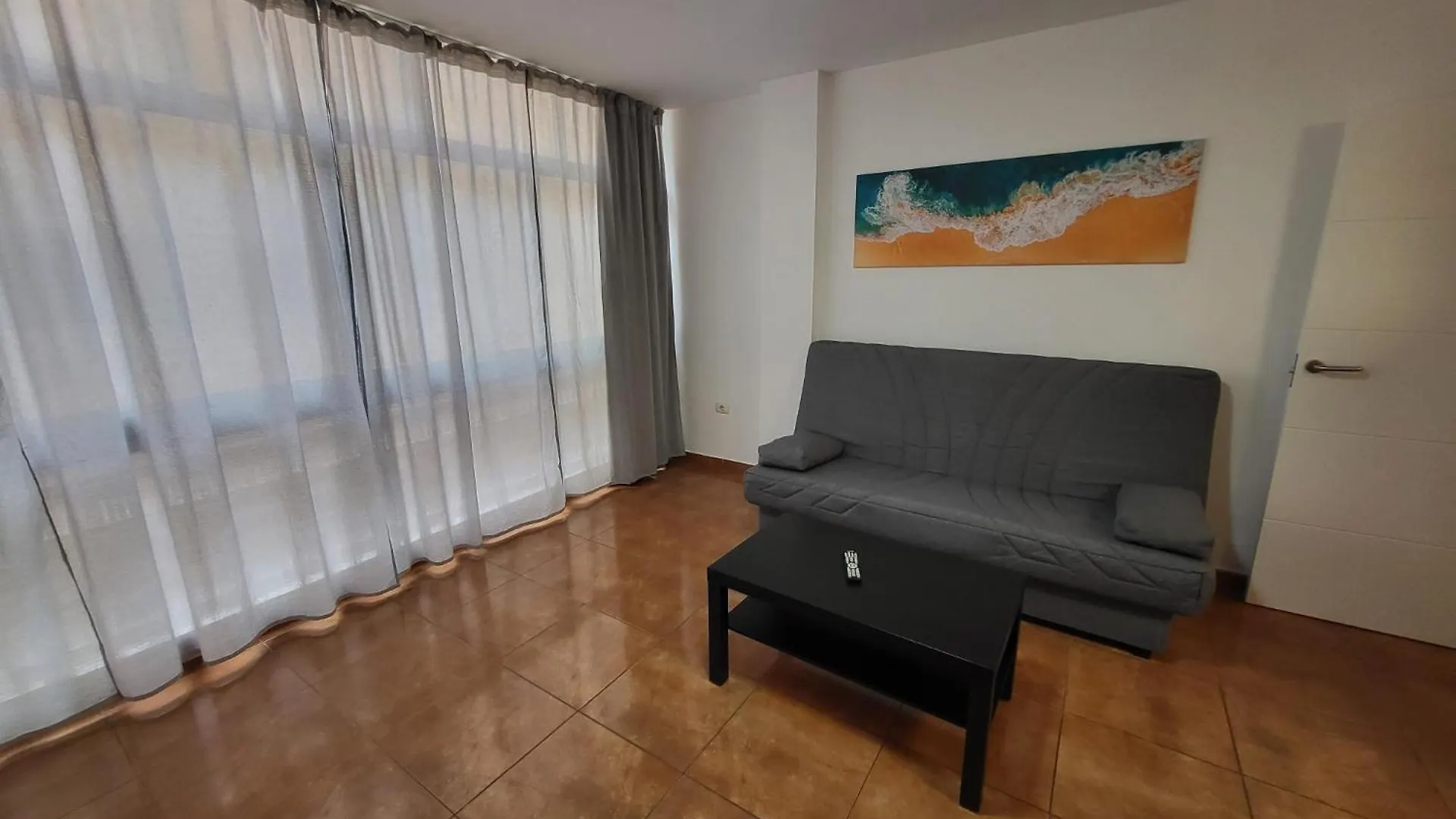 アパート Apartamento Caray ラス・ガジェタス